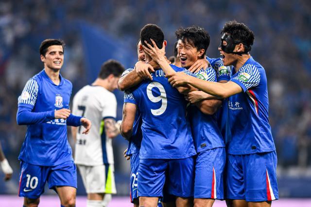 爱游戏游戏平台-【中超】特谢拉路易斯联袂建功 申花2比0三镇