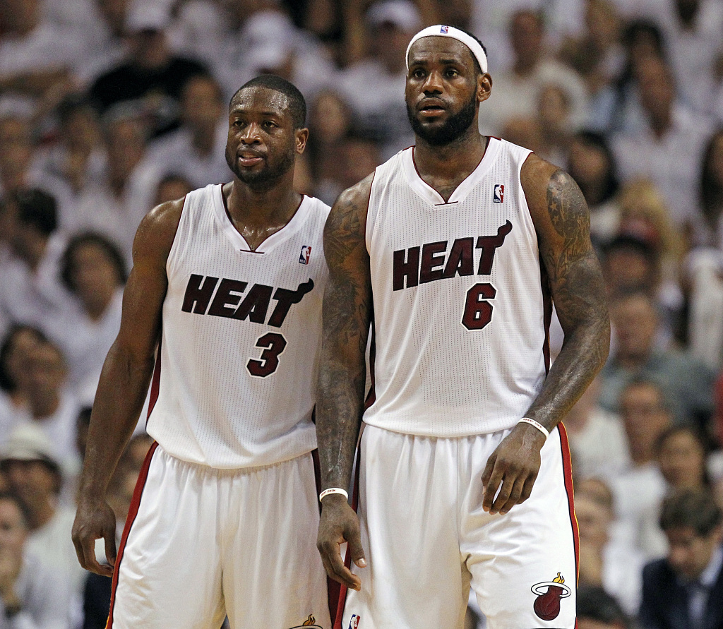 爱游戏游戏平台-Skip：詹姆斯11年总决赛振作不起来 他缺乏决断力&amp;乔丹从未这样过