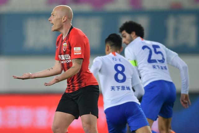 爱游戏平台体验-【争冠组前瞻】海港欲复仇泰山 广州战黑马争三连胜